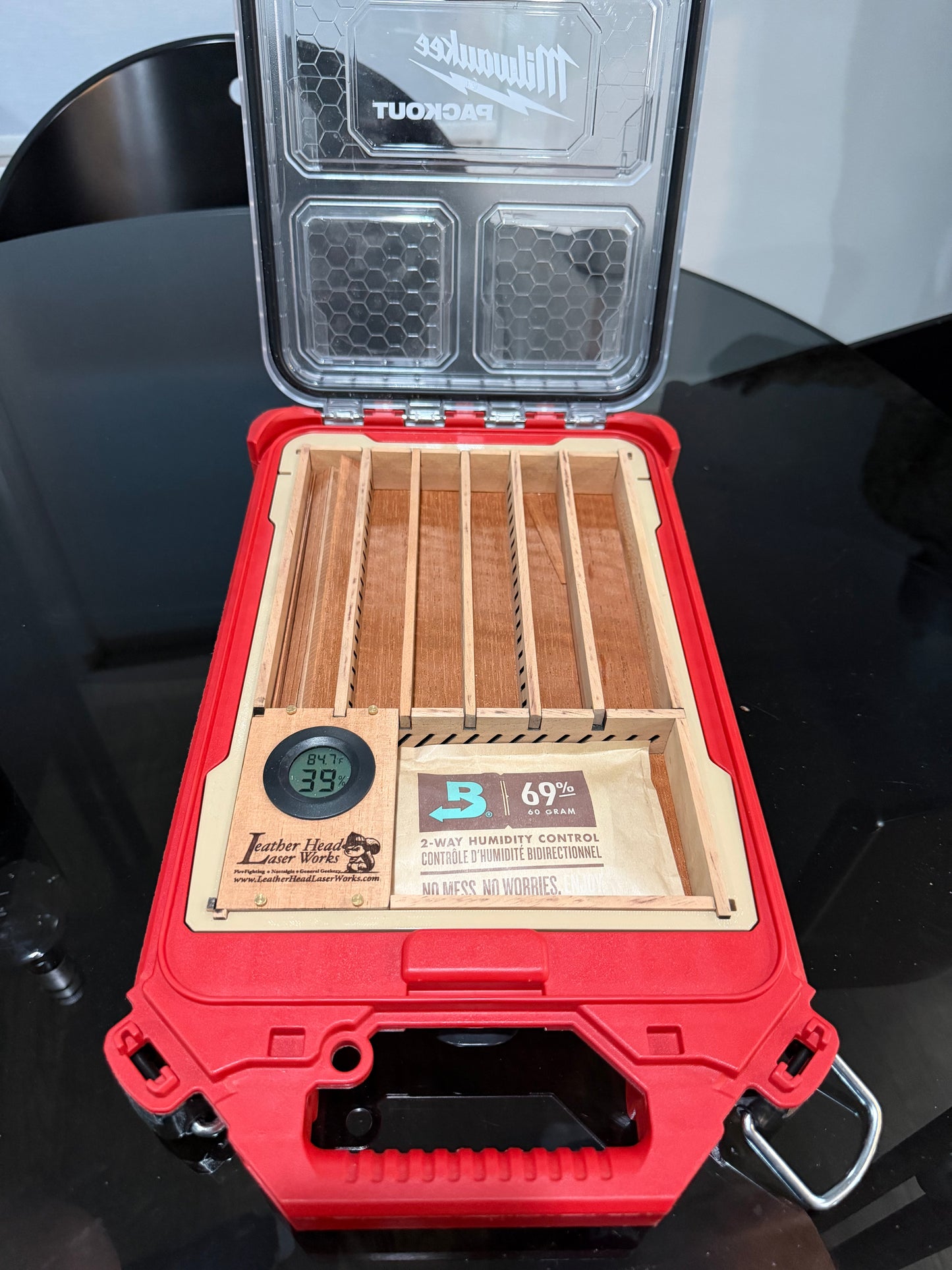 Humidor Milwaukee Slim Packout - 100% Cedar interior