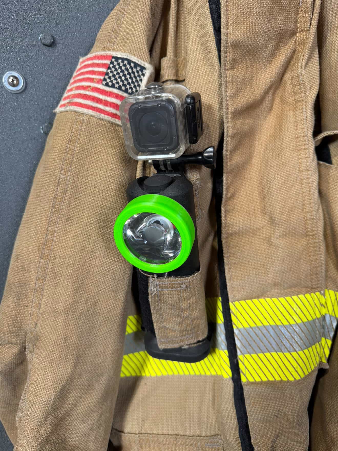 GoPro compatible mount for Streamlight Survivorlight brand flashlights