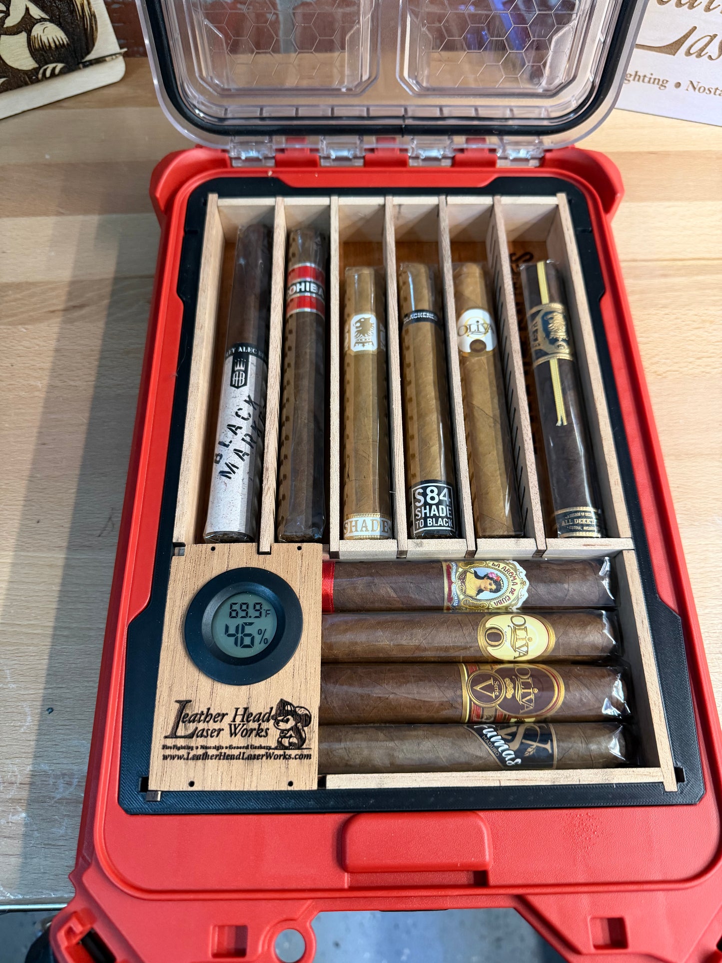 Humidor Milwaukee Slim Packout - 100% Cedar interior