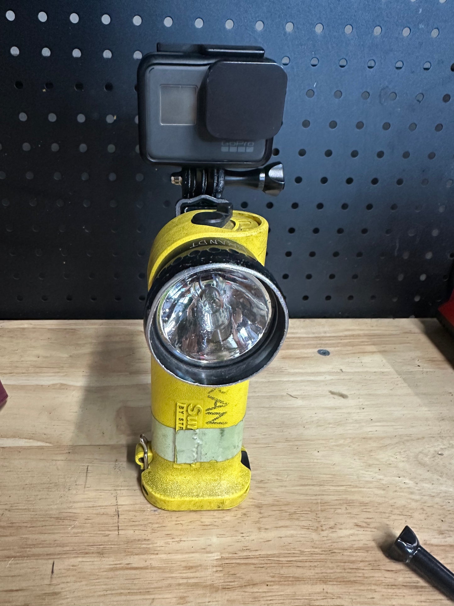 GoPro compatible mount for Streamlight Survivorlight brand flashlights