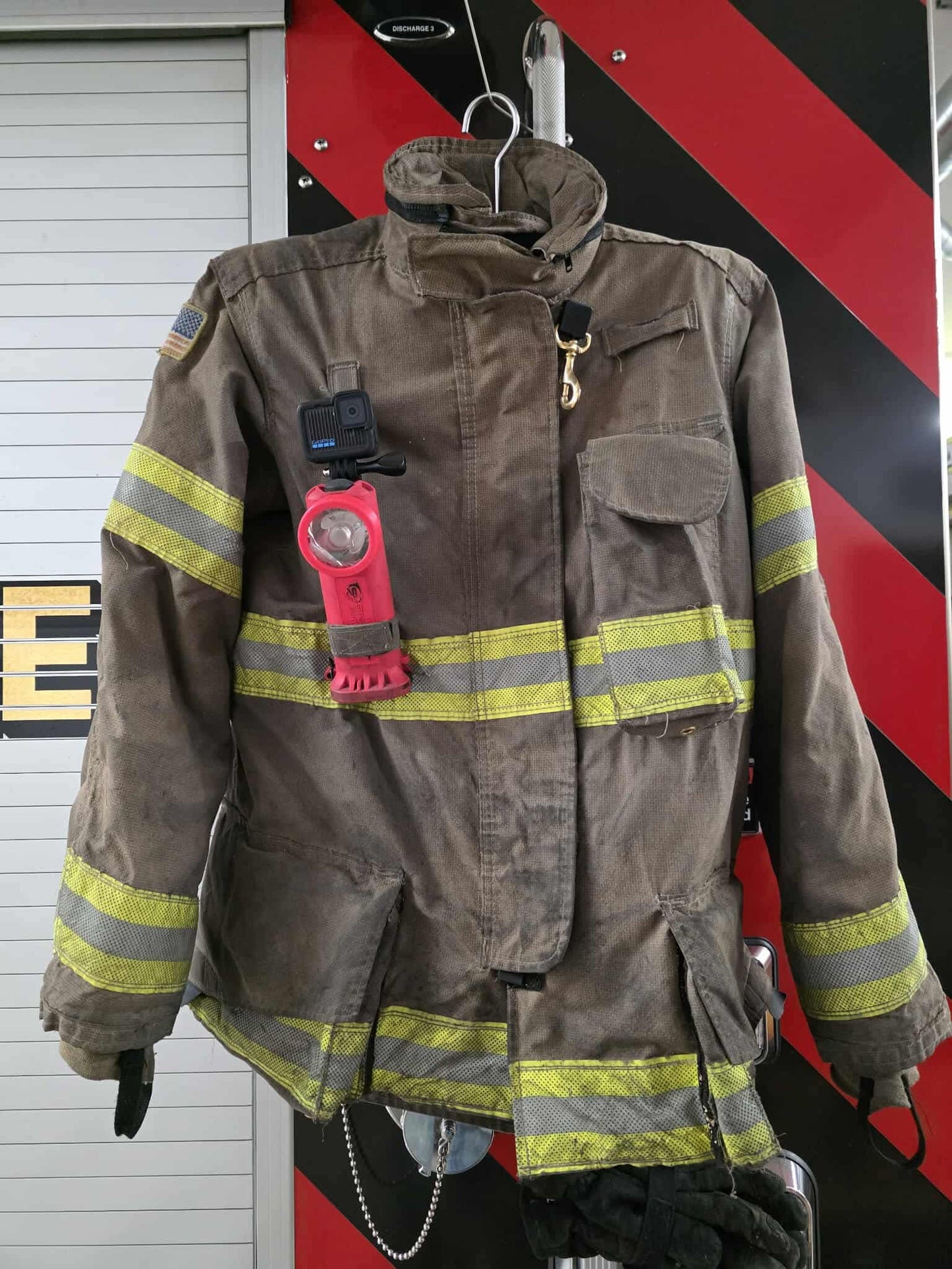 GoPro compatible mount for Streamlight Survivorlight brand flashlights