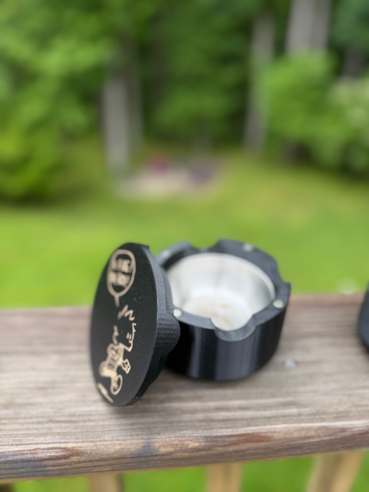Ashtray Packout twist lock compatible humidor accessory