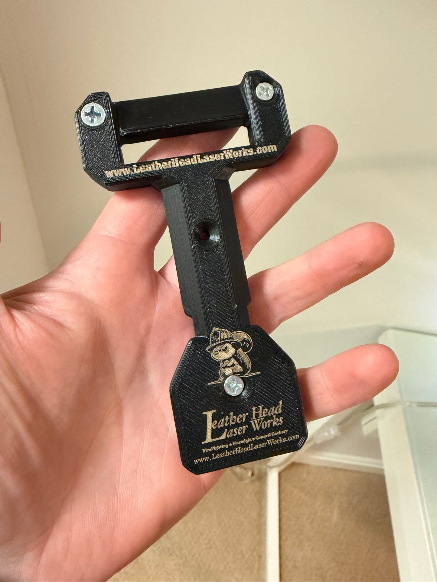 Packout Humidor Wall Mount - simple minimalist space saving storage for your humidor and tools