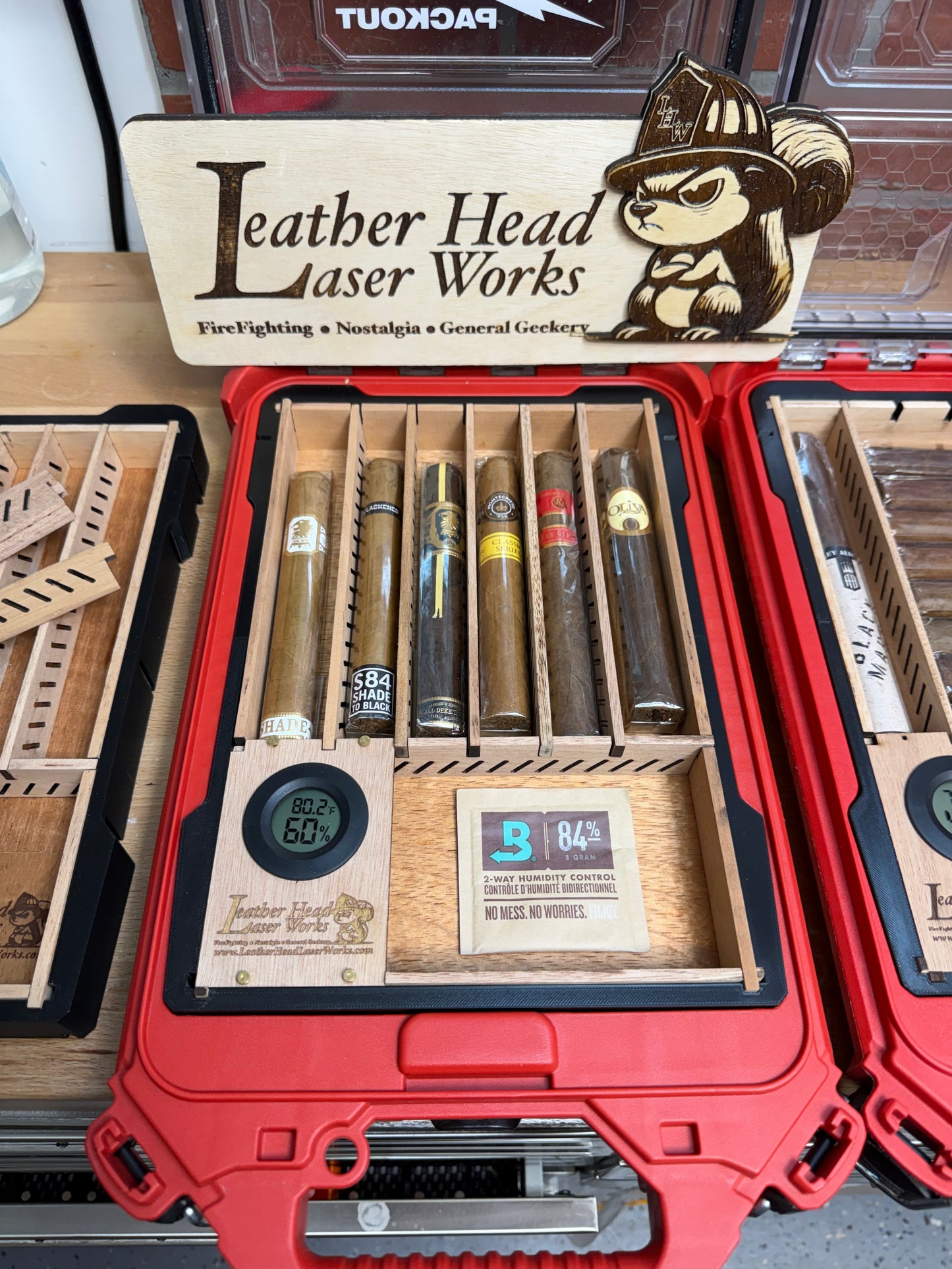 Humidor Milwaukee Slim Packout - 100% Cedar interior