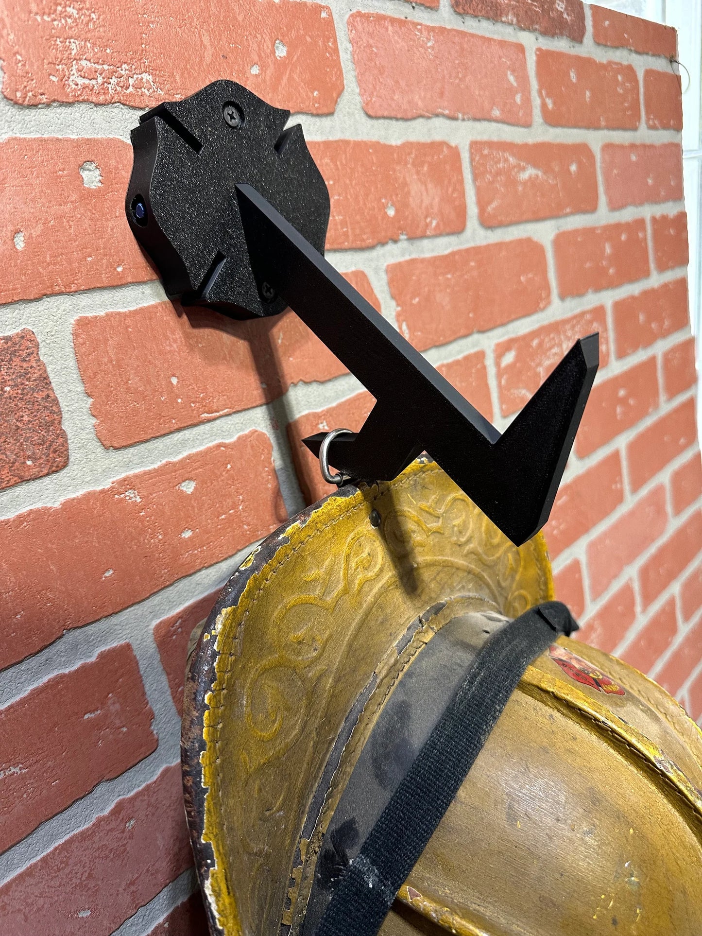 Fire Helmet Wall Mount Display - New York Roof Hook Design